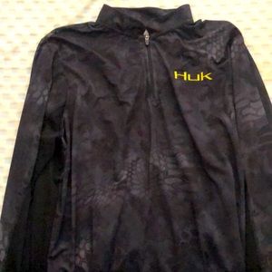 Huk XL black quarter zip fishing shirt